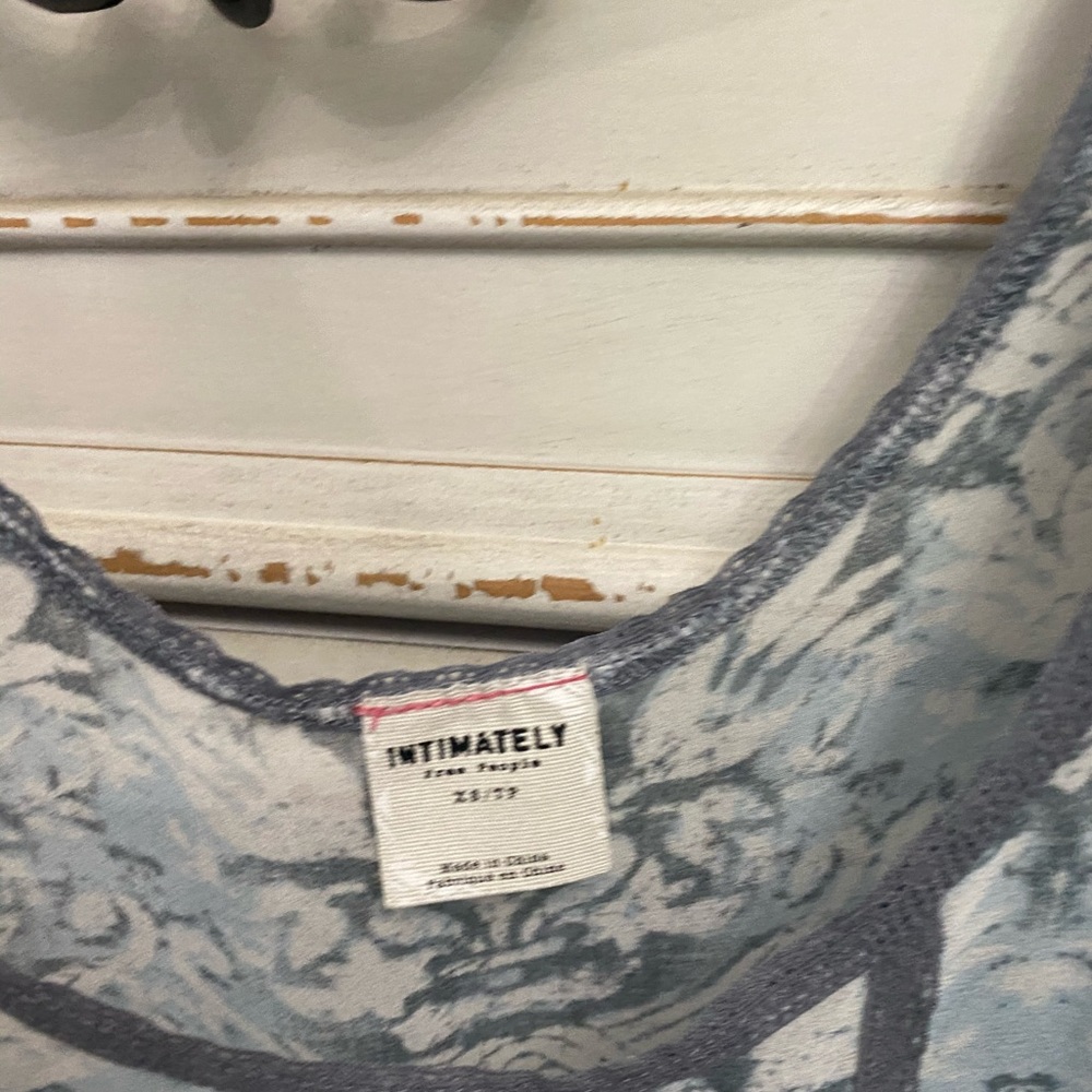 Free People size XS tank. Super cute!